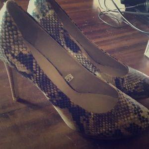 Brand new heels. Never been worn.